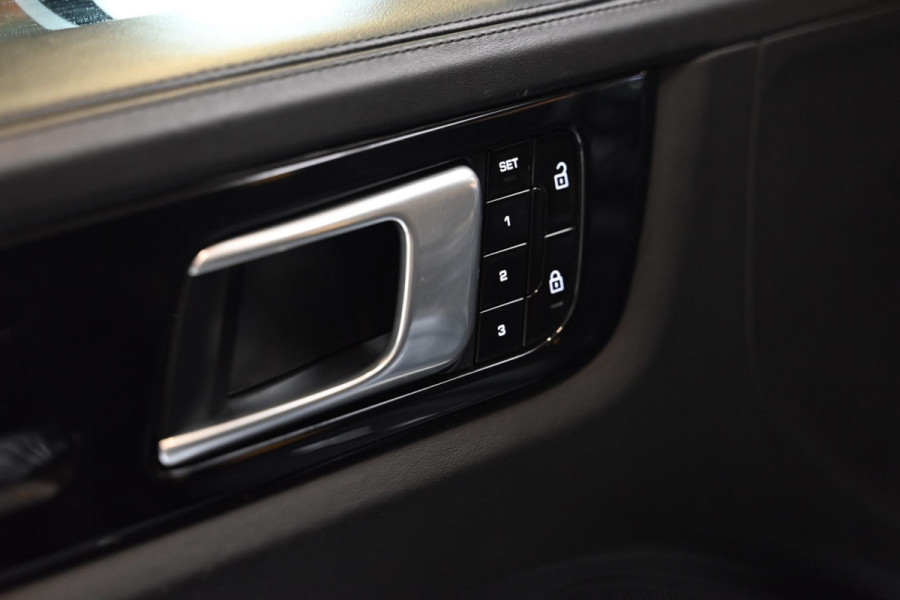 Porsche Cayenne 2.9 S - Adaptive Cruise Control - Panoramadak - Achterbank Verwarmd - Rijstrooksensor -