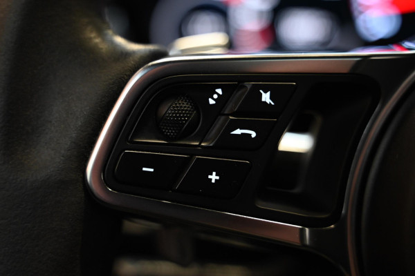 Porsche Cayenne 2.9 S - Adaptive Cruise Control - Panoramadak - Achterbank Verwarmd - Rijstrooksensor -