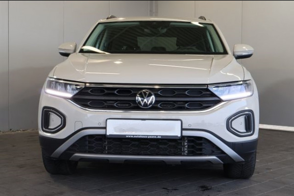 Volkswagen T-Roc 1.5 TSI (110kW/150 pk) DSG-7 AUT. ** LED, VIRTUAL, LANE ASS, TREKH, 17-inch LMV, PRIVACY ** 1e EIG - UNFALLFREI ** ** INFORMEER OOK NAAR ONZE AANTREKKELIJKE FINANCIAL-LEASE TARIEVEN ** Volkswagen T-Roc 1.5 TSI (110kW/150 pk) DSG-7 AUT. ** LED, VIRTUAL, LANE ASS, TREKH, 17-inch LMV, PRIVACY ** 1e EIG - UNFALLFREI ** ** INFORMEER OOK NAAR ONZE AANTREKKELIJKE FINANCIAL-LEASE TARIEVEN **