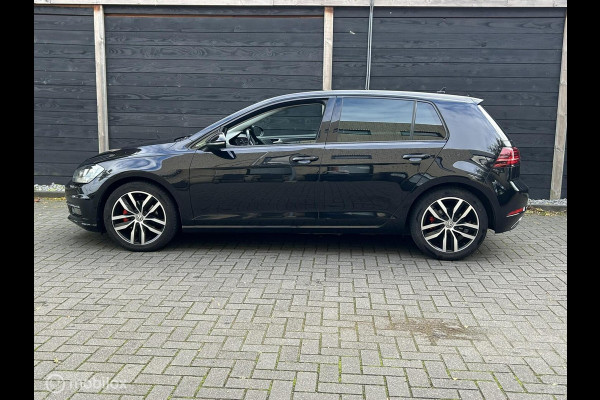 Volkswagen Golf 1.4 TSI Comfortline Bus. FM nav / Dig. dash / 17" / Camera