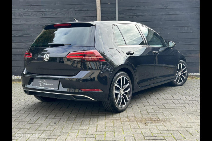 Volkswagen Golf 1.4 TSI Comfortline Bus. FM nav / Dig. dash / 17" / Camera