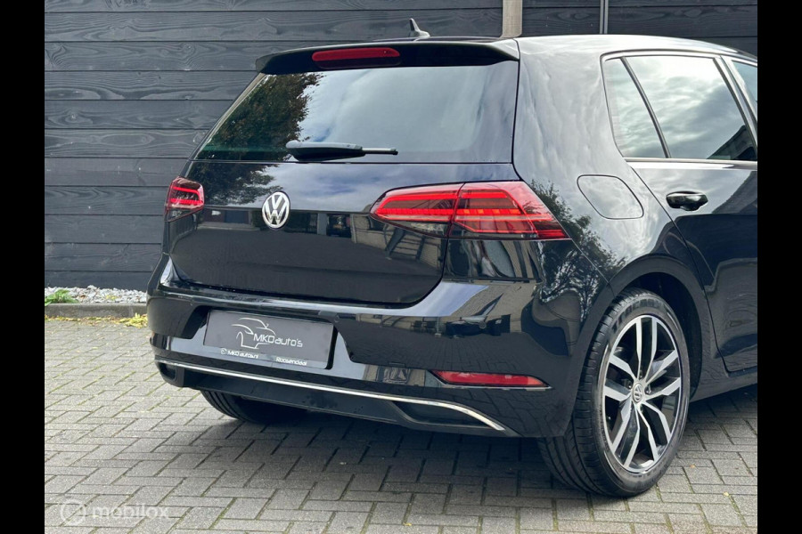 Volkswagen Golf 1.4 TSI Comfortline Bus. FM nav / Dig. dash / 17" / Camera
