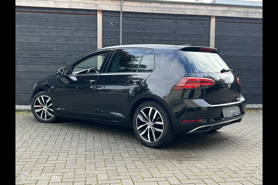 Volkswagen Golf 1.4 TSI Comfortline Bus. FM nav / Dig. dash / 17" / Camera