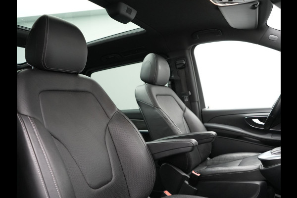 Mercedes-Benz V-Klasse 250d Lang Avantgarde Edition 7-Persoons | Panodak | Lederen Stoelen Ventilatie & Verwarmd | Burmester Audio | Multi Beam LED | Adaptive Cruise | 360 Camera | Schuifdeuren Elektrisch | Apple Carplay | Sfeerverlichting | Blis | Navig