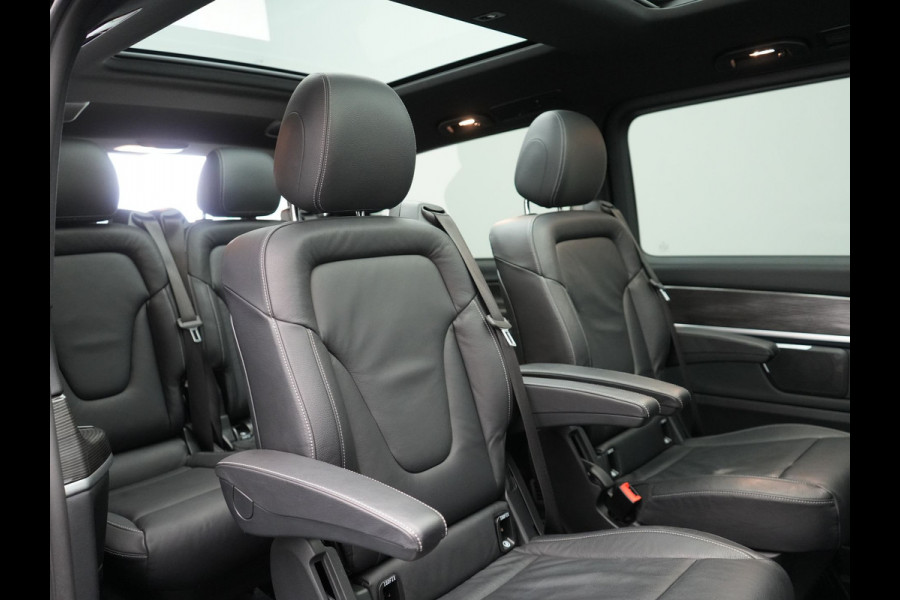 Mercedes-Benz V-Klasse 250d Lang Avantgarde Edition 7-Persoons | Panodak | Lederen Stoelen Ventilatie & Verwarmd | Burmester Audio | Multi Beam LED | Adaptive Cruise | 360 Camera | Schuifdeuren Elektrisch | Apple Carplay | Sfeerverlichting | Blis | Navig