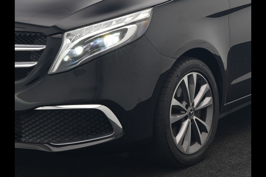 Mercedes-Benz V-Klasse 250d Lang Avantgarde Edition 7-Persoons | Panodak | Lederen Stoelen Ventilatie & Verwarmd | Burmester Audio | Multi Beam LED | Adaptive Cruise | 360 Camera | Schuifdeuren Elektrisch | Apple Carplay | Sfeerverlichting | Blis | Navig