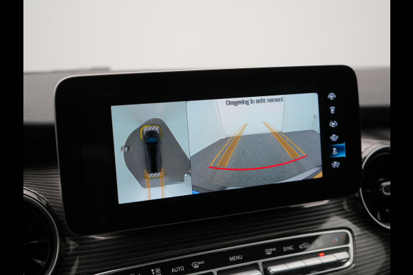 Mercedes-Benz V-Klasse 250d Lang Avantgarde Edition 7-Persoons | Panodak | Lederen Stoelen Ventilatie & Verwarmd | Burmester Audio | Multi Beam LED | Adaptive Cruise | 360 Camera | Schuifdeuren Elektrisch | Apple Carplay | Sfeerverlichting | Blis | Navig