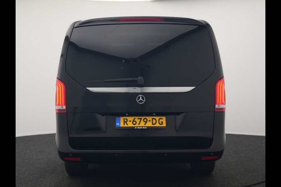Mercedes-Benz V-Klasse 250d Lang Avantgarde Edition 7-Persoons | Panodak | Lederen Stoelen Ventilatie & Verwarmd | Burmester Audio | Multi Beam LED | Adaptive Cruise | 360 Camera | Schuifdeuren Elektrisch | Apple Carplay | Sfeerverlichting | Blis | Navig