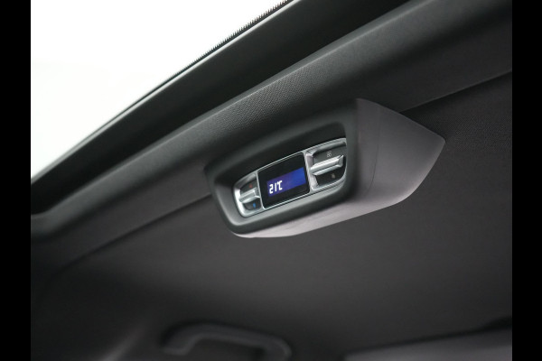 Mercedes-Benz V-Klasse 250d Lang Avantgarde Edition 7-Persoons | Panodak | Lederen Stoelen Ventilatie & Verwarmd | Burmester Audio | Multi Beam LED | Adaptive Cruise | 360 Camera | Schuifdeuren Elektrisch | Apple Carplay | Sfeerverlichting | Blis | Navig