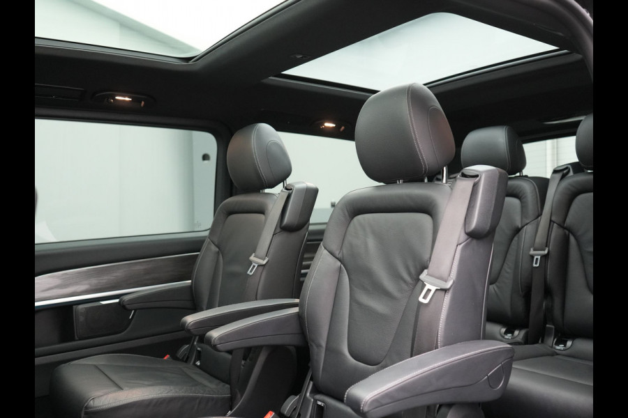 Mercedes-Benz V-Klasse 250d Lang Avantgarde Edition 7-Persoons | Panodak | Lederen Stoelen Ventilatie & Verwarmd | Burmester Audio | Multi Beam LED | Adaptive Cruise | 360 Camera | Schuifdeuren Elektrisch | Apple Carplay | Sfeerverlichting | Blis | Navig