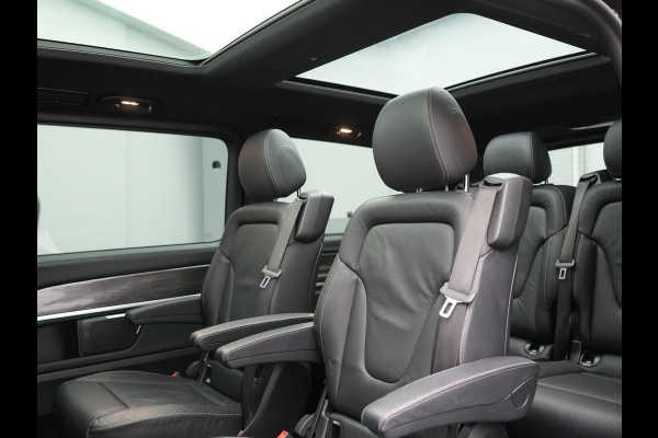 Mercedes-Benz V-Klasse 250d Lang Avantgarde Edition 7-Persoons | Panodak | Lederen Stoelen Ventilatie & Verwarmd | Burmester Audio | Multi Beam LED | Adaptive Cruise | 360 Camera | Schuifdeuren Elektrisch | Apple Carplay | Sfeerverlichting | Blis | Navig