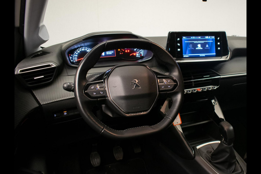 Peugeot 208 1.2 PureTech Active Sport (APPLE CARPLAY,NAVI,CRUISE,LED,LANE ASSIST,DAB,SPORTSTOELEN,NIEUWE APK,NETTE STAAT) Peugeot 208 1.2 PureTech Active Sport (APPLE CARPLAY,NAVI,CRUISE,LED,LANE ASSIST,DAB,SPORTSTOELEN,NIEUWE APK,NETTE STAAT)
