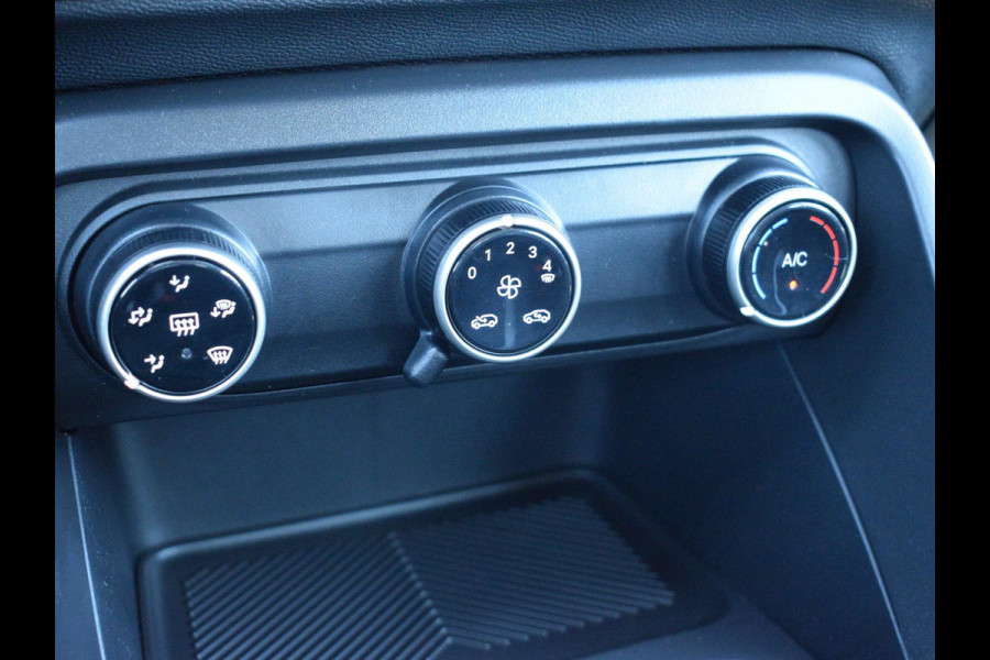 Citroën C3 1.2 Turbo 100pk Plus PARKEERSENSOREN | CARPLAY | AIRCO | UIT VOORRAAD LEVERBAAR