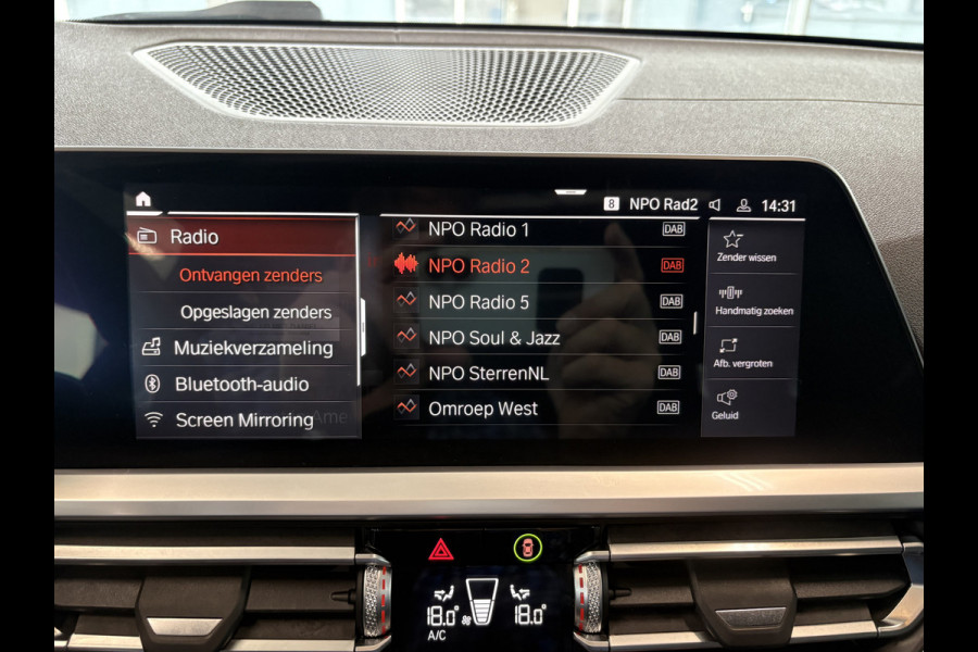 BMW 3-serie 330i M-Sport 260pk Automaat High Exec.Edition SCHUIFDAK/HARMANKARDON/LEDER/360CAMERA/HUD/19INCH