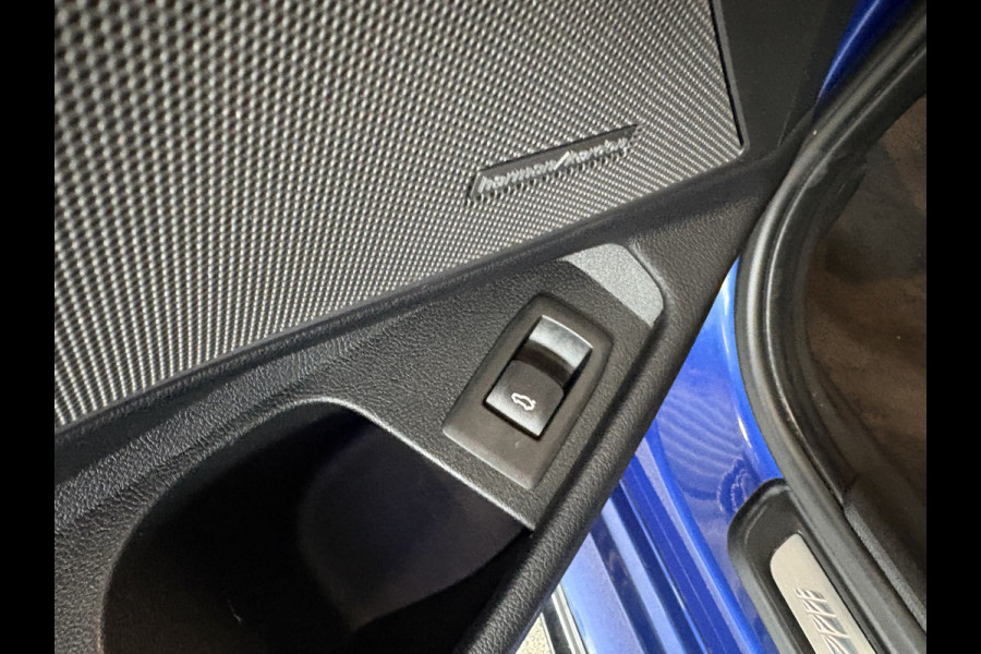 BMW 3-serie 330i M-Sport 260pk Automaat High Exec.Edition SCHUIFDAK/HARMANKARDON/LEDER/360CAMERA/HUD/19INCH