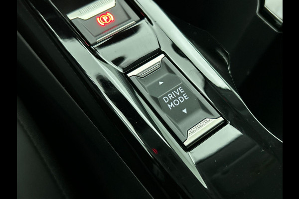 Peugeot 208 1.2 Hybrid 100PK Automaat Allure Navigatie Apple Carplay/Android Auto Airco Camera Parkeer sensoren Cruise Control LED