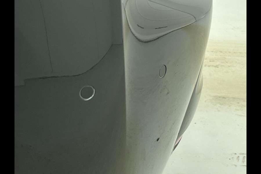 Peugeot 208 1.2 Hybrid 100PK Automaat Allure Navigatie Apple Carplay/Android Auto Airco Camera Parkeer sensoren Cruise Control LED