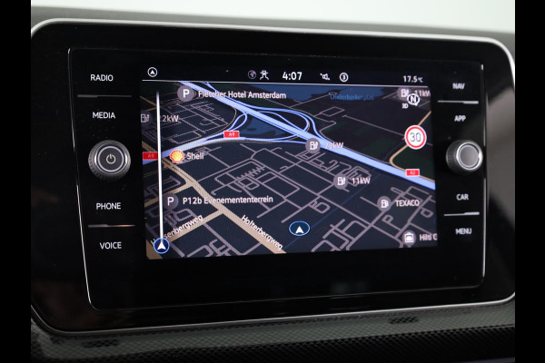 Volkswagen T-Cross 1.0 TSI Style 115 pk Automaat (DSG) | Navigatie | Parkeersensoren | Autom. airco | Matrix LED koplampen | Stoelverwarming |