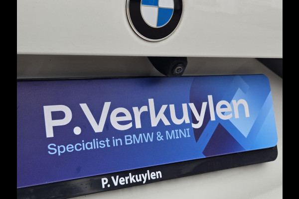 BMW 1-serie 118i High M SPORT | PANORAMA | CAMERA | LEDER | SPORTSTOELEN | 18 INCH LM VELGEN |