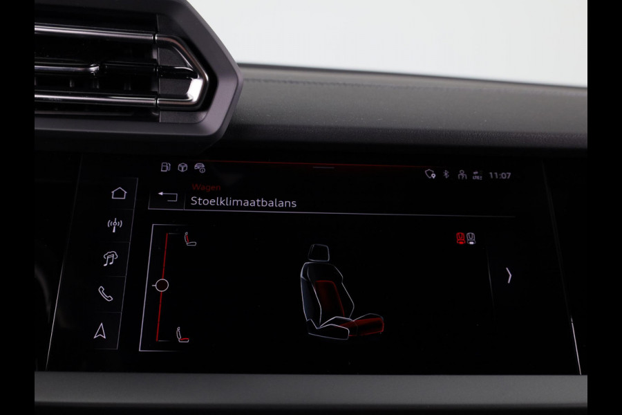 Audi A3 Sportback 40 TFSI e S edition assistentiepakket driving + parking Plus, optiekpakket zwart plus, privacy glass