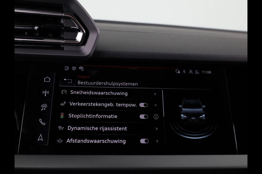 Audi A3 Sportback 40 TFSI e S edition assistentiepakket driving + parking Plus, optiekpakket zwart plus, privacy glass