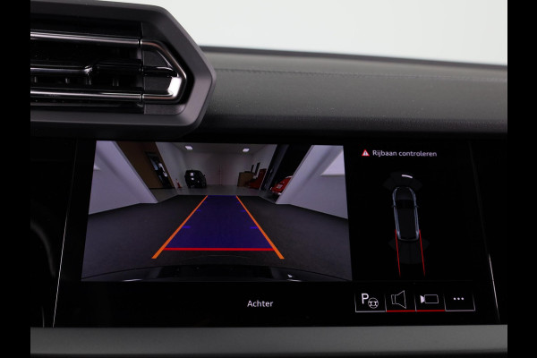 Audi A3 Sportback 40 TFSI e S edition assistentiepakket driving + parking Plus, optiekpakket zwart plus, privacy glass