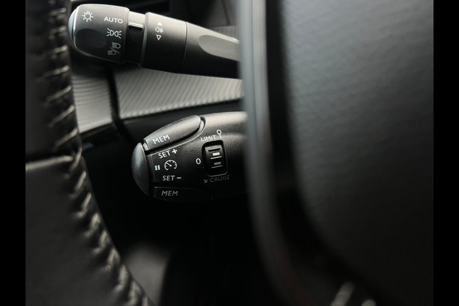 Peugeot 208 1.2 PureTech Blue Lease Allure NL-AUTO | RIEM V.V. | KEYLESS BSC
