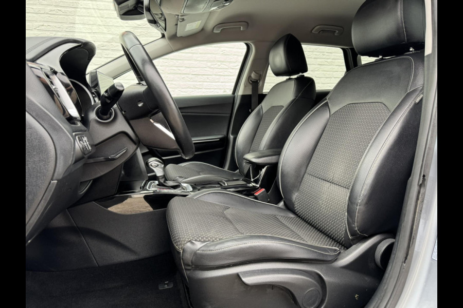 Kia Ceed Sportswagon 1.4 T-GDi DynamicLine Dealeronderhouden Cruise control Climate control Navigatie Apple / Android Trekhaak