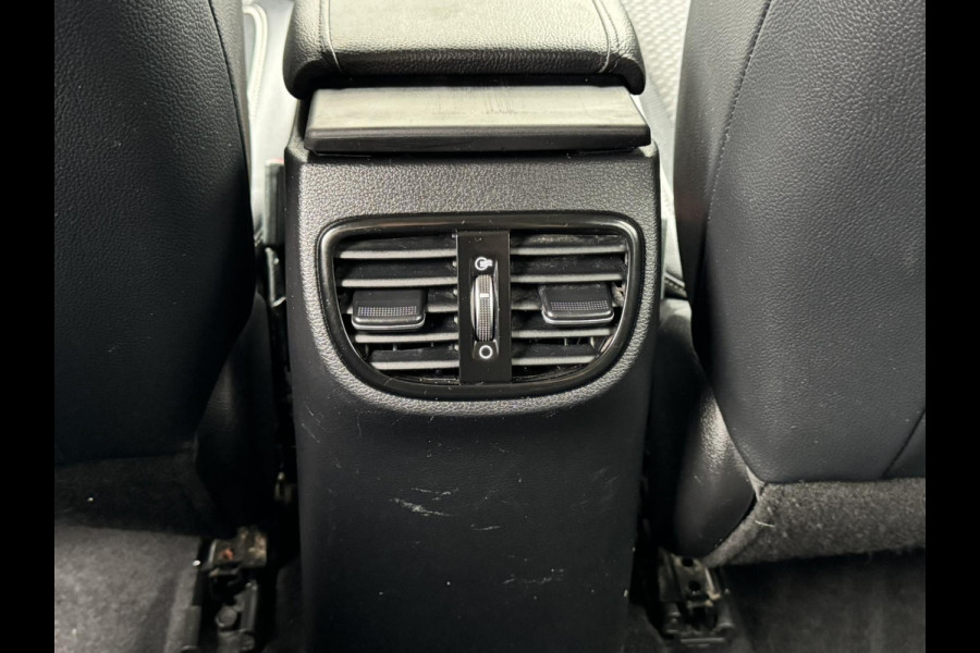 Kia Ceed Sportswagon 1.4 T-GDi DynamicLine Dealeronderhouden Cruise control Climate control Navigatie Apple / Android Trekhaak