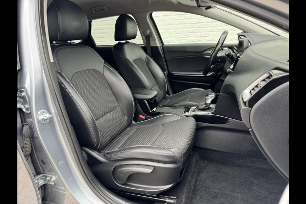 Kia Ceed Sportswagon 1.4 T-GDi DynamicLine Dealeronderhouden Cruise control Climate control Navigatie Apple / Android Trekhaak