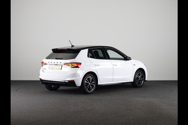 Škoda Fabia 1.0 TSI Monte Carlo 95 pk | Verlengde garantie | Navigatie via App | Parkeersensoren | Achteruitrijcamera | Stoelverwarming |