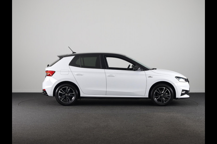 Škoda Fabia 1.0 TSI Monte Carlo 95 pk | Verlengde garantie | Navigatie via App | Parkeersensoren | Achteruitrijcamera | Stoelverwarming |