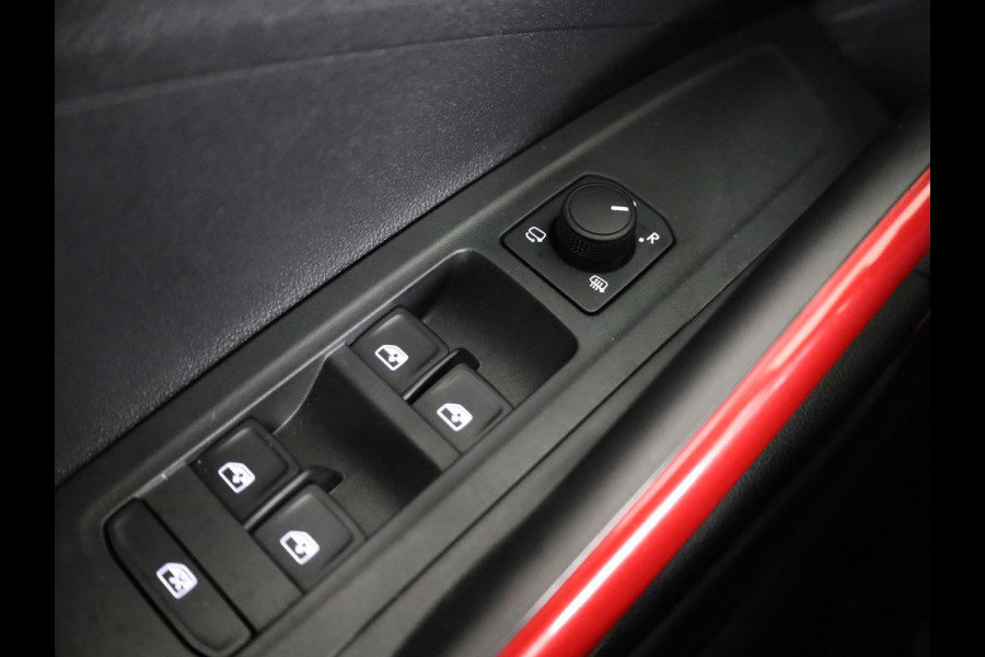 Škoda Fabia 1.0 TSI Monte Carlo 95 pk | Verlengde garantie | Navigatie via App | Parkeersensoren | Achteruitrijcamera | Stoelverwarming |