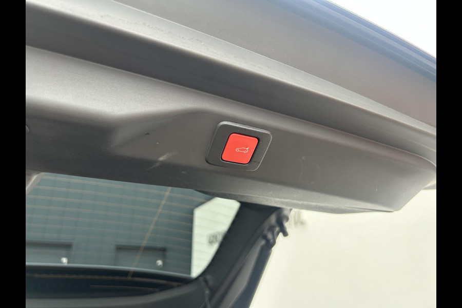 Peugeot 3008 1.2 Hybrid 136 GT | Elektr. achterklep | Adaptive cruise | Camera | Prijs is rijklaar