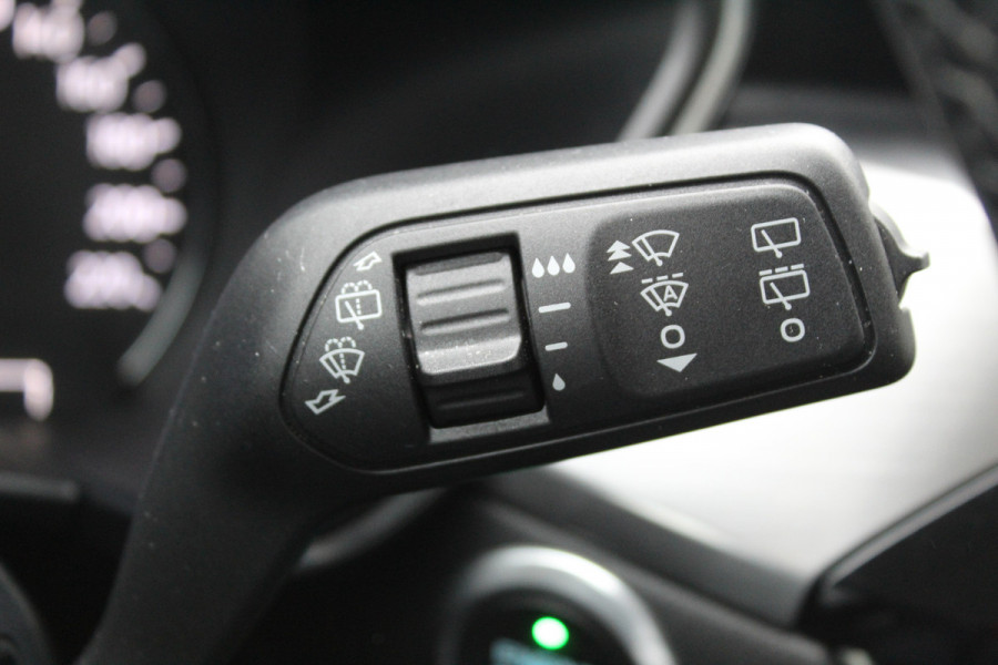 Ford Kuga 2.5 PHEV Titanium , 225pk Climate control , Navigatie , Cruise Control , Bluetooth Android/Apple carplay , LED dagrijverlichting , Parkeersensoren Ford Kuga 2.5 PHEV Titanium , 225pk Climate control , Navigatie , Cruise Control , Bluetooth Android/Apple carplay , LED dagrijverlichting , Parkeersensoren