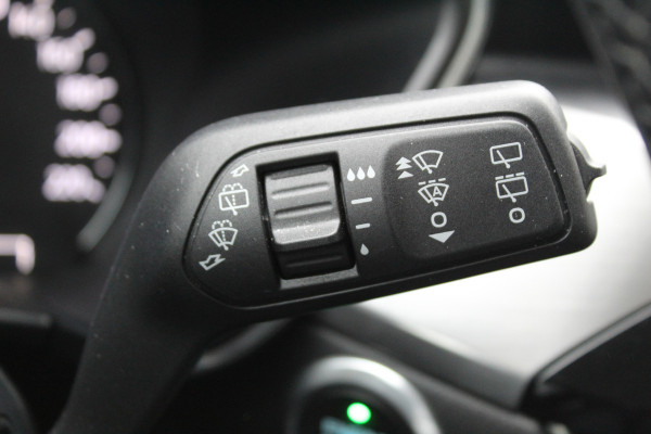Ford Kuga 2.5 PHEV Titanium , 225pk Climate control , Navigatie , Cruise Control , Bluetooth Android/Apple carplay , LED dagrijverlichting , Parkeersensoren Ford Kuga 2.5 PHEV Titanium , 225pk Climate control , Navigatie , Cruise Control , Bluetooth Android/Apple carplay , LED dagrijverlichting , Parkeersensoren