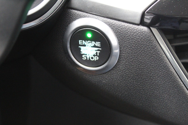 Ford Kuga 2.5 PHEV Titanium , 225pk Climate control , Navigatie , Cruise Control , Bluetooth Android/Apple carplay , LED dagrijverlichting , Parkeersensoren Ford Kuga 2.5 PHEV Titanium , 225pk Climate control , Navigatie , Cruise Control , Bluetooth Android/Apple carplay , LED dagrijverlichting , Parkeersensoren