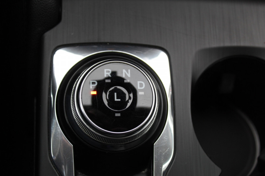 Ford Kuga 2.5 PHEV Titanium , 225pk Climate control , Navigatie , Cruise Control , Bluetooth Android/Apple carplay , LED dagrijverlichting , Parkeersensoren Ford Kuga 2.5 PHEV Titanium , 225pk Climate control , Navigatie , Cruise Control , Bluetooth Android/Apple carplay , LED dagrijverlichting , Parkeersensoren