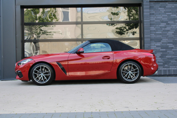 BMW Z4 Roadster sDrive20i High Executive | STOELVERWARMING | SFEER | CARPLAY | LEDER |