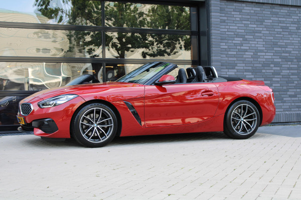 BMW Z4 Roadster sDrive20i High Executive | STOELVERWARMING | SFEER | CARPLAY | LEDER |
