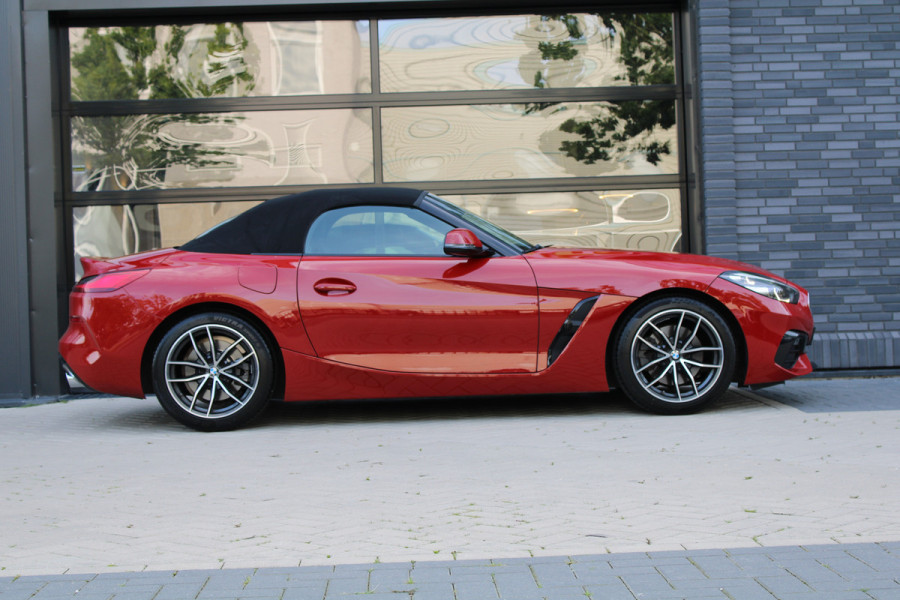 BMW Z4 Roadster sDrive20i High Executive | STOELVERWARMING | SFEER | CARPLAY | LEDER |