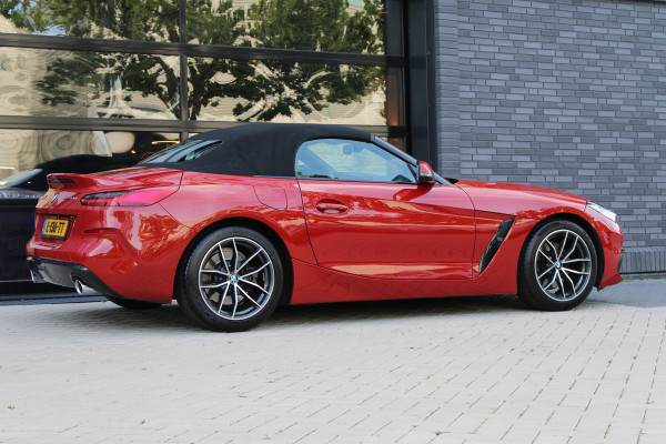 BMW Z4 Roadster sDrive20i High Executive | STOELVERWARMING | SFEER | CARPLAY | LEDER |