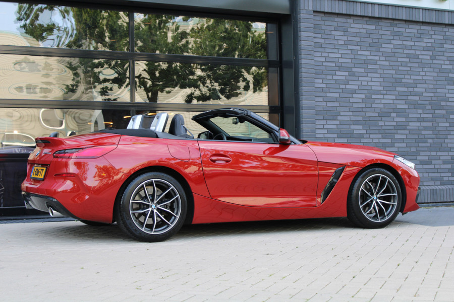 BMW Z4 Roadster sDrive20i High Executive | STOELVERWARMING | SFEER | CARPLAY | LEDER |