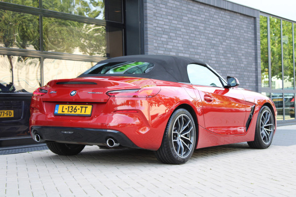 BMW Z4 Roadster sDrive20i High Executive | STOELVERWARMING | SFEER | CARPLAY | LEDER |