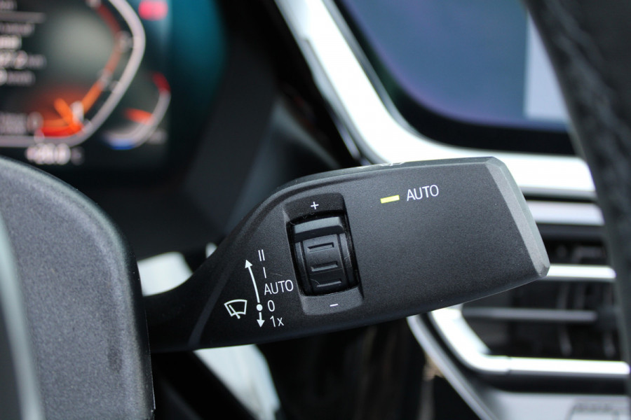 BMW Z4 Roadster sDrive20i High Executive | STOELVERWARMING | SFEER | CARPLAY | LEDER |