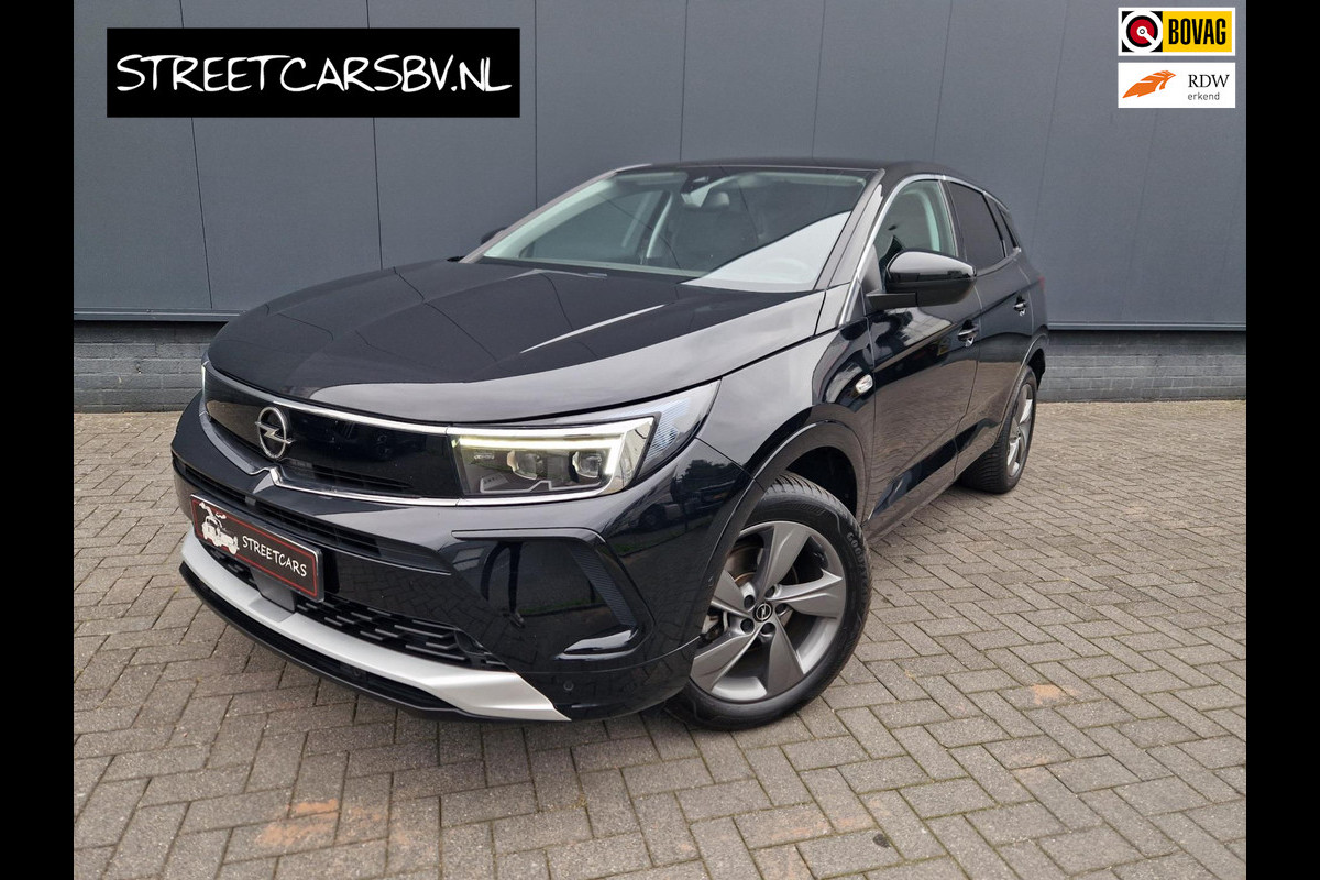 Opel Grandland 1.2 Turbo EAT8 130Pk /Winterpakket /Carplay Opel Grandland 1.2 Turbo EAT8 130Pk /Winterpakket /Carplay