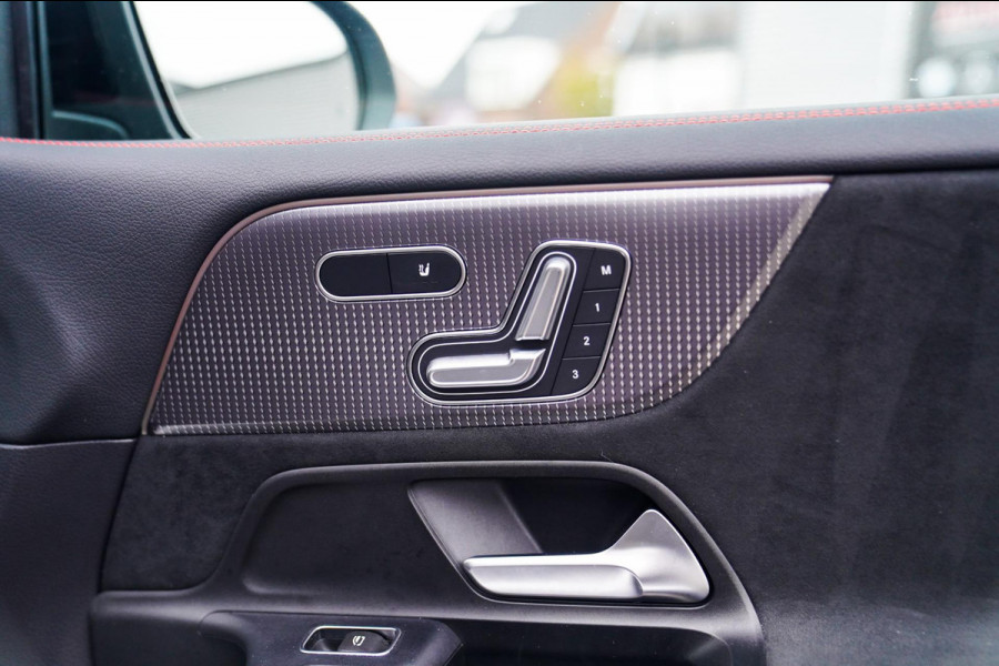 Mercedes-Benz EQB 250+ Business Edition 71 kWh | SOH 100% | Pano | Elektrisch verstelbare memorystoelen | Carbon | Leder/Alcantara