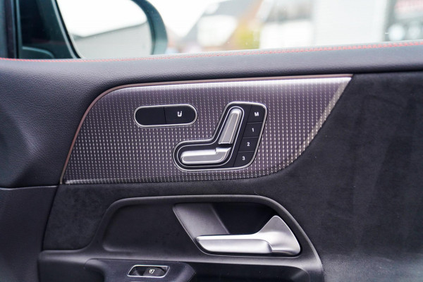 Mercedes-Benz EQB 250+ Business Edition 71 kWh | SOH 100% | Pano | Elektrisch verstelbare memorystoelen | Carbon | Leder/Alcantara
