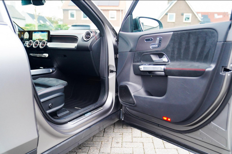 Mercedes-Benz EQB 250+ Business Edition 71 kWh | SOH 100% | Pano | Elektrisch verstelbare memorystoelen | Carbon | Leder/Alcantara