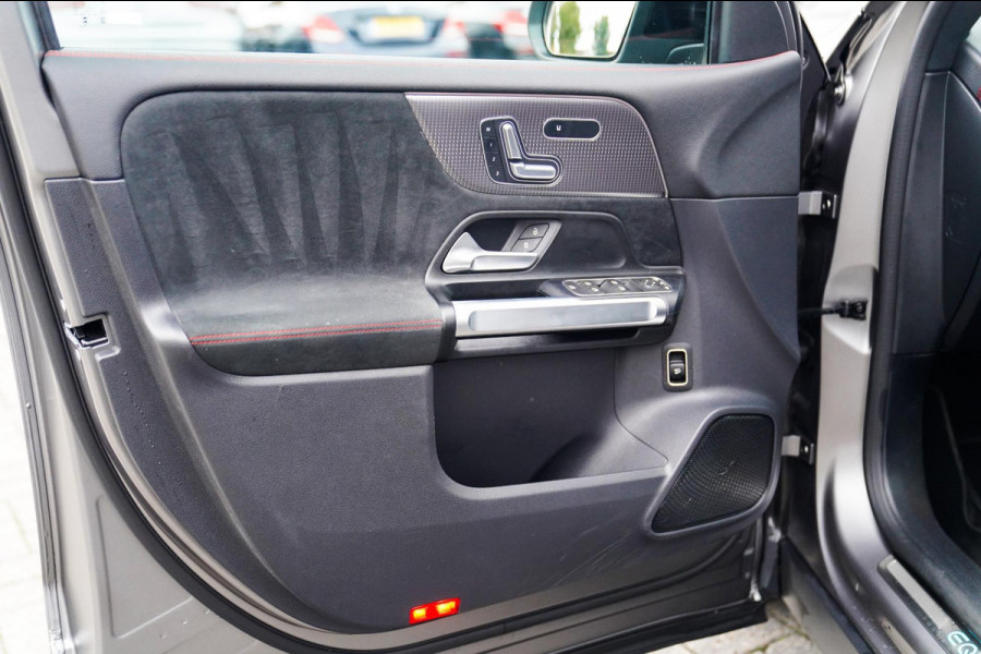 Mercedes-Benz EQB 250+ Business Edition 71 kWh | SOH 100% | Pano | Elektrisch verstelbare memorystoelen | Carbon | Leder/Alcantara